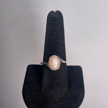 Load image into Gallery viewer, Peach Moonstone Size 9 Sterling Silver Ring