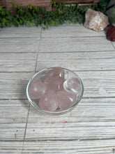 Load image into Gallery viewer, Rose Quartz Heart Carving (1-inch)
