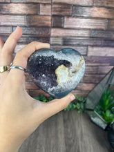 Load image into Gallery viewer, Small Amethyst &amp; Agate Heart