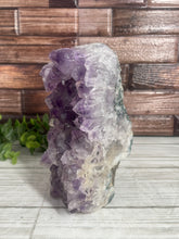 Load image into Gallery viewer, Amethyst Geode