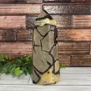 Septarian Calcite Tower Large