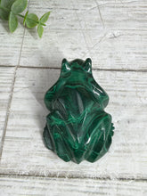 Load image into Gallery viewer, Malachite Frog Carving
