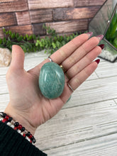 Load image into Gallery viewer, Amazonite Palm Stones