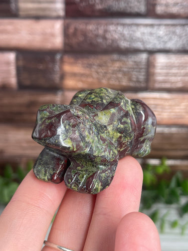 Dragon Bloodstone Frog Carving