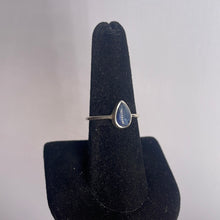 Load image into Gallery viewer, Sapphire Size 8 Sterling Silver Ring