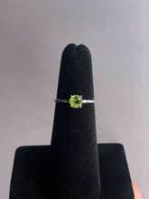 Load image into Gallery viewer, Peridot SZ 4 Sterling Silver Ring