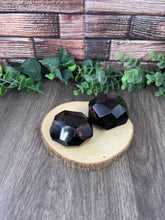 Load image into Gallery viewer, Faceted Garnet