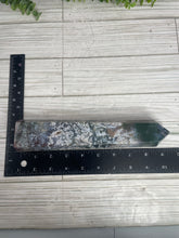 Load image into Gallery viewer, Moss Agate Tower XL