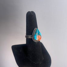Load image into Gallery viewer, Spiny Oyster Size 7 Sterling Silver Ring