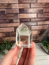 Load image into Gallery viewer, Clear Quartz Tower