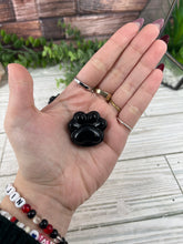Load image into Gallery viewer, Obsidian Paw Carving
