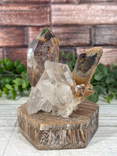 Load image into Gallery viewer, Garden Quartz Cluster