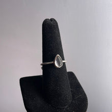 Load image into Gallery viewer, Clear Quartz Size 9 Sterling Silver Ring