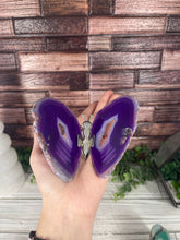 Load image into Gallery viewer, Dyed Agate Butterfly