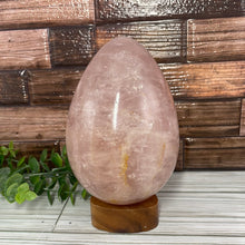 Load image into Gallery viewer, Rose Quartz Large Egg