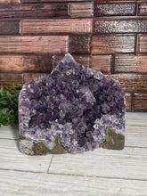 Load image into Gallery viewer, Amethyst Geode