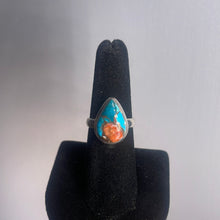 Load image into Gallery viewer, Spiny Oyster Size 7 Sterling Silver Ring