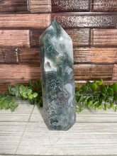 Load image into Gallery viewer, Moss Agate Tower