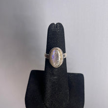 Load image into Gallery viewer, Labradorite Size 5 Sterling Silver Ring