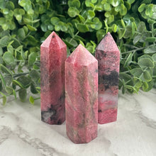 Load image into Gallery viewer, Rhodonite Tower