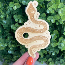 Load image into Gallery viewer, Wooden Snake Sphere Holder