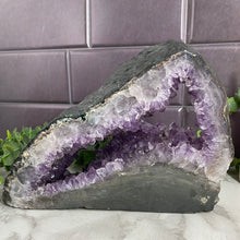 Load image into Gallery viewer, Amethyst Geode Slice