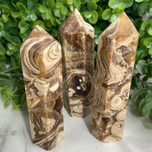 Load image into Gallery viewer, Brown Agate Tower