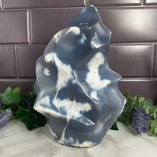Load image into Gallery viewer, Orca Agate Flame 9 Pounds!