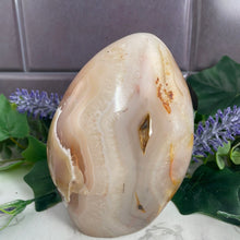 Load image into Gallery viewer, Flower Agate Freeform