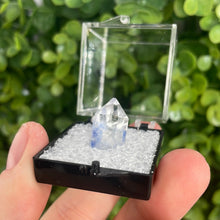 Load image into Gallery viewer, Dumortierite In Quartz Gem Box
