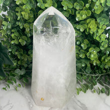 Load image into Gallery viewer, Clear Quartz Tower