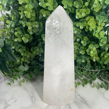 Load image into Gallery viewer, Clear Quartz Tower