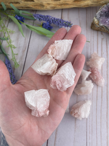 (1) Small Halite