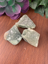 Load image into Gallery viewer, Raw Green Aventurine
