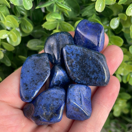 Tumbled Dumortierite