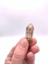 Load image into Gallery viewer, Rutilated Quartz Point