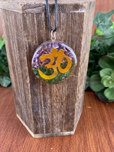 Load image into Gallery viewer, Amethyst and Green Aventurine Orgone Pendant