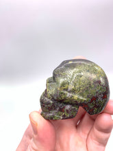 Load image into Gallery viewer, Bloodstone Skull