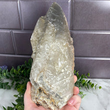 Load image into Gallery viewer, Dogtooth Calcite
