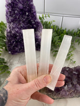 Load image into Gallery viewer, Raw Selenite Stick