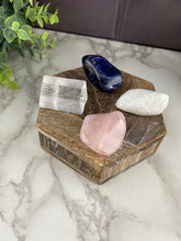 Load image into Gallery viewer, Cancer Zodiac Crystal Kit