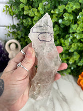 Load image into Gallery viewer, Enhydro Quartz With Moving Water Bubble