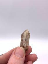 Load image into Gallery viewer, Rutilated Quartz Point