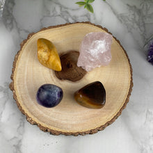 Load image into Gallery viewer, Capricorn Zodiac Crystal Kit