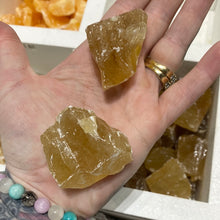 Load image into Gallery viewer, Rough Honey Calcite