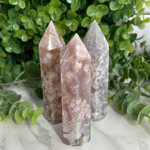 Load image into Gallery viewer, Flower Agate Tower