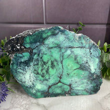 Load image into Gallery viewer, Variscite Half Polished
