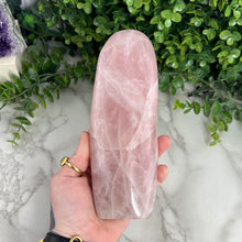 Load image into Gallery viewer, Rose Quartz Freeform