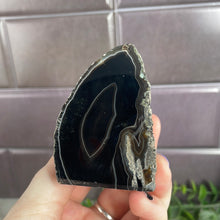 Load image into Gallery viewer, Dyed Agate Geode Half Small