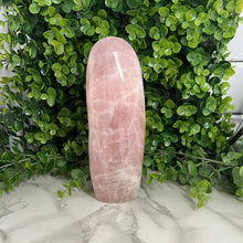 Load image into Gallery viewer, Rose Quartz Freeform